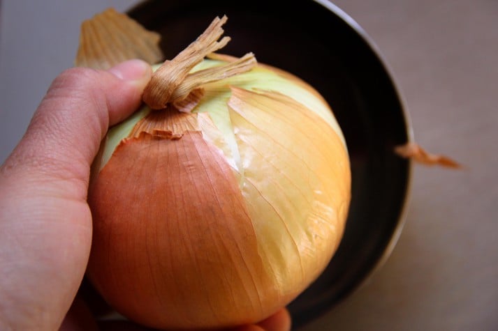 Noel: Onion Peeling 