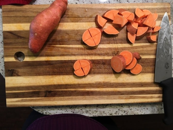 cutting a sweet potatoe_1024x768